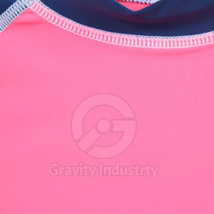 บริการ OEM เสื้อแรชการ์ดผู้ชายคุณภาพสูง ระบายอากาศได้ดี แห้งเร็ว ผลิตตามสั่ง แขนยาว ผ้ายืดสแปนเด็กซ์/โพลีเอสเตอร์ ขายดีที่สุด - Product Image 5