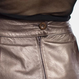 Jupes en cuir pour femmes, design élégant, faible MOQ, vente chaude, jupes en cuir PU décontractées d'été, durables, avec taille naturelle - Product Image 2