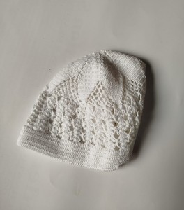 Chapeau de prière pour hommes musulmans de qualité d'exportation Kufi fabriqué avec 100% de coton de qualité supérieure est plus doux et confortable chapeau musulman du Bangladesh - Product Image 4