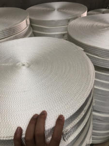 Correa de poliéster tejida de alta resistencia de 5 cm y 3 toneladas, color blanco, especializada en correas de poliéster tejidas en Vietnam, precio al por mayor, alta calidad. - Product Image 5