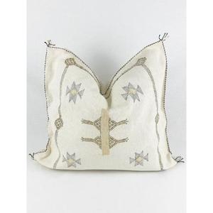 Funda de Almohada Marroquí Hecha a Mano, Funda de Cojín Tradicional Bereber, Cojín Decorativo Boho para Sofá, Almohada Decorativa de Algodón para el Hogar - Product Image 1