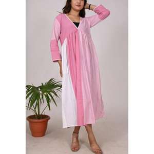 Robe Boho en coton pour femmes Robe longue faite à la main Robe ethnique d'été Tenue de fête élégante en tissu Handloom - Product Image 3