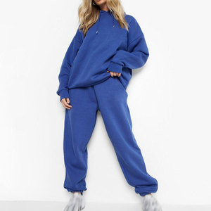 Conjunto deportivo personalizado para mujer con chaqueta con franja lateral y pantalones deportivos para hacer ejercicio - Product Image 6