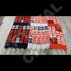 CRYSTAL CRAFT Bracelet de sac à main perlé en verre personnalisé avec perles de rocaille en or blanc Option de logo personnalisé de style indien - Product Image 1