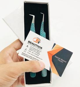 Pince à épiler d'extension de cils en acier inoxydable de marque privée personnalisable testée à la main Conception pointue à angle de 90 degrés pour une utilisation durable - Product Image 3