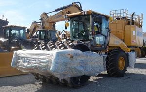 Rouleau vibratoire à tambour unique modèle XS205SPD de 4 à 20 tonnes, fabrication ABG, moteur Changchai, pompe hydraulique Huade, composants d'engrenage - Product Image 4