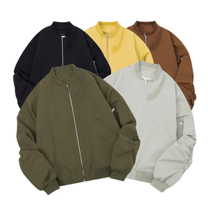 Veste de sport personnalisée pour hommes grandes tailles - Manteau d'hiver de haute qualité avec tissu et broderie personnalisés - Product Image 1