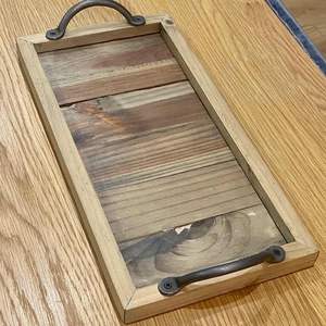 BANDEJA IMPRESA DE MADERA DE DIOS DE LA MEJOR CALIDAD TALLADA Forma cuadrada disponible y artesanía de la India mejor muestra Venta caliente - Product Image 1