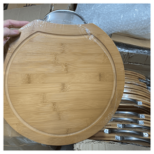 Tabla de Cortar de Bambú, Tabla de Madera de Bambú Lista para Regalo, para Cortar, Picar y Servir en el Hogar, en Paquetes de Venta al por Menor, Vietnam - Product Image 1