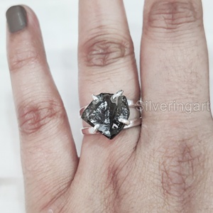 Bague en argent sterling 925 pour femme, avec pierre brute naturelle de quartz fumé, sertie en croix, idéale pour Noël, vente en gros - Product Image 2