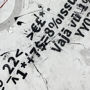 T-shirt pour homme en détresse 300 Gsm personnalisé de qualité supérieure T-shirt imprimé 100% coton avec logo avant - Product Image 2