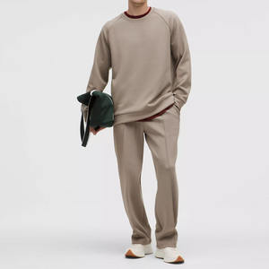 Conjunto de sudadera y Jogger de cuello redondo personalizado de alta calidad, Conjunto de jogging deportivo de peso pesado para pantalones de chándal estampados transpirables Unisex - Product Image 1