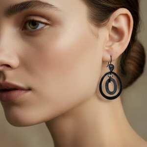 Pendientes de Cuerno de Vaca de Estilo Artesanal Único de Origen Vietnamita para Ventas en el Mercado de la Moda, Colección de Accesorios Personales, Suministro al por Mayor - Product Image 4