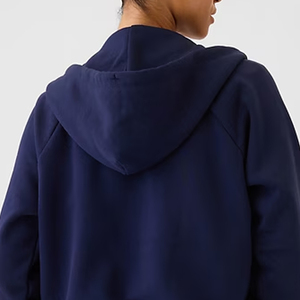 Sweat à capuche en polaire uni pour femme, design à prix d'usine avec logo personnalisable, pour la saison froide, coupe confortable avec cordon de serrage, 2026 - Product Image 5