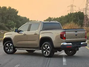 VOLKSWAGEN AMAROK 2023 d'occasion, conduite à gauche/droite - Product Image 2