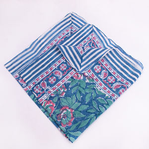 Bandana carré en coton imprimé floral, tissu de qualité supérieure, écologique, respirant, unisexe, durable, élégant - Product Image 2