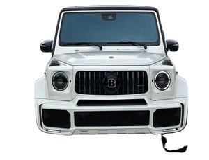 Véhicule d'occasion 2024-2025 – Break tout-terrain ultra-luxe à carrosserie large, V8 haute performance, 4x4, avec pack de style exclusif, automatique, 4 places - Product Image 1