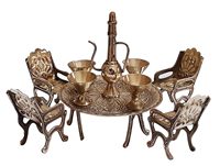 Ensemble de table et de chaises de salle à manger en laiton artisanal vintage élégant de style Maharaja, décoratif antique du Rajasthan