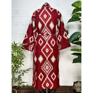 Kimono/Robe unisexe en laine de yak et mélanges, imprimé floral Sarcelle rouge beige luxueux, motif géométrique urbain en losanges - Product Image 6