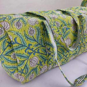 Bolsa de Viaje de Lujo con Estampado a Mano, Bolsa de Lona de Gran Capacidad, Duradera, Ecológica, Verde, Floral, Acolchada, de Algodón - Product Image 3