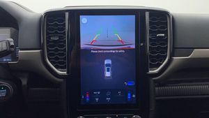 Ford Everest 2024 XLS - Product Image 6