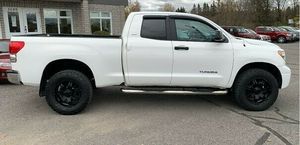 Toyota Tundra d'occasion 2013 avec intérieur en cuir foncé, transmission intégrale - Product Image 3