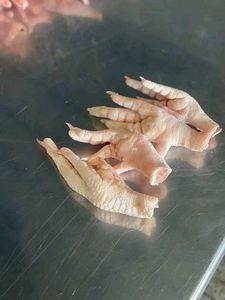 Venta al por mayor de patas de pollo halal IQF congeladas, disponibles a granel, patas de pollo frescas congeladas baratas, porciones de aves envasadas - Product Image 3