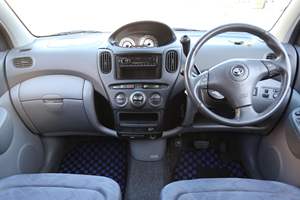 TOYOTA FUNCARGO d'occasion 2000, conduite à gauche/droite - Product Image 4