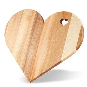 Planches de boucher en bois en forme de coeur planche à découper de cuisine bloc à découper en bois naturel pour trancher les aliments - Product Image 2
