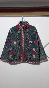 เสื้อแจ็คเก็ตกำมะหยี่สีเขียวซูซานีงานแฮนด์เมด ปักลายดอกไม้สไตล์โบโฮ เสื้อโค้ทสไตล์อินเดีย เสื้อแจ็คเก็ตกำมะหยี่ซูซานี - Product Image 6