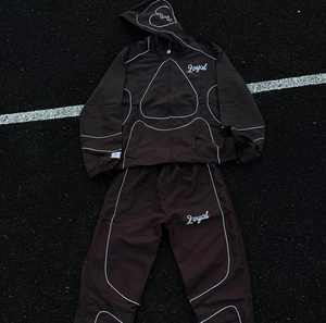 Ensemble short cargo à fermeture éclair et veste à manches courtes avec broderie personnalisée Ensemble short coupe-vent en polyester et nylon Survêtement pour hommes - Product Image 2