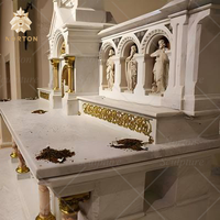 Statue religieuse sculptée à la main en marbre blanc pour église, articles religieux, autel avec relief, sculpture de table de tabernacle de cathédrale en pierre, décoration