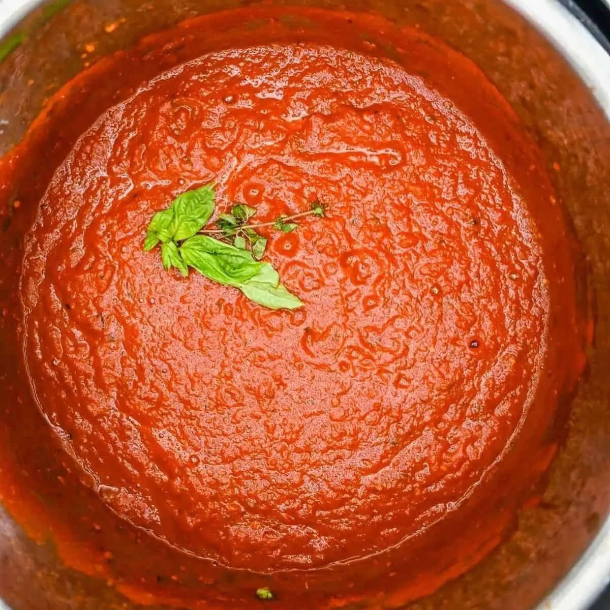 Tomates pelées entières personnalisées sauces en conserve pour aliments santé en pâte de tomates