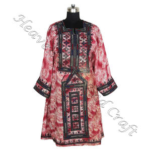 Vintage noir afghan Balochi robe à la main afghani/irani/balochi/pakistani/indien BDR011 femmes portent le meilleur design robe Vintage - Product Image 1