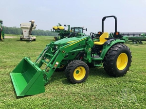 Tracteur compact micro-tracteur Johhn Dear 4052M 4WD robuste, transmission hydrostatique à 2/4 roues motrices, moteur à 3 vitesses, pompe, garantie 2 ans - Product Image 6