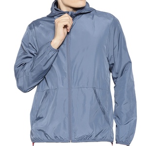 Chaqueta Cortavientos de Invierno a Precio de Fábrica, Transpirable, Resistente al Viento, Forrada de Algodón, con Capucha y Logotipo Frontal, de Poliéster/Nylon - Product Image 1