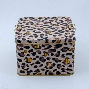 Kontensan ER198V4 158x158x110 mm Gold Leopard Print Pattern Square <b>Metal</b> Storage <b>Box</b> 2.5L Capacity Wire Clasp Transparent Lid - Product Image 2