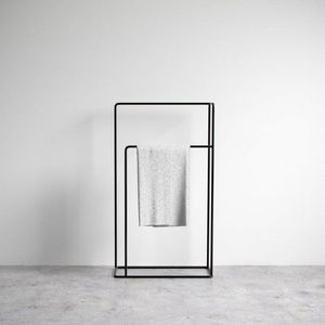 Porte-serviettes en fer durable conçu pour les environnements de salle de bain résistants à l'humidité, supportant les serviettes avec force, stabilité et style - Product Image 5