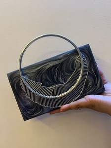 Sac à main de soirée en résine de luxe pour femmes, fait à la main, vente en gros - Product Image 3