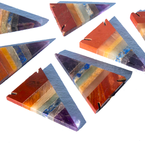 Haute qualité 7 Chakra sculpté pointe de flèche pierre naturelle pierre précieuse pour la guérison Agate cristal grossiste - Product Image 6