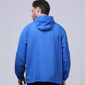 Nueva ropa de moda Color liso Hombres Chaqueta cortavientos Capucha desmontable Precio bajo Logotipo personalizado Impreso Hombres Anorak Chaqueta - Product Image 4