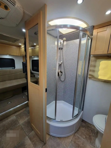 Autocaravana P-L-E-A-S-U-R-E RV W-A-Y-PURSUIT 2015 USADA EN BUEN ESTADO, DISPONIBLE PARA LA VENTA - Product Image 5
