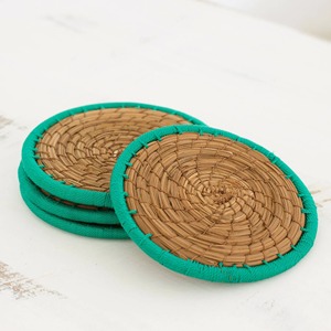 Juego de 4 posavasos redondos hechos de algas marinas con borde verde Productos ecológicos Hecho en Vietnam Decoración de mesa al por mayor - Product Image 3