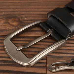Smooth-Finish Alloy Buckle Leather <b>Belt</b> with <b>Metal</b> Accent Retro-Inspired Genuine Leather <b>Belt</b> with Vintage Buckle - Product Image 3