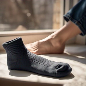 Trend Wholesale Customized Cotton <b>White</b> Black School Sports High <b>Socks</b> Crew <b>Socks</b> for Men <b>Women</b> Autumn Winter Athletic <b>Socks</b> - Product Image 2