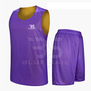 Uniformes de basket-ball à séchage rapide tissu de haute qualité avec nom d'équipe personnalisé et numéro de joueur uniforme de basket-ball personnalisé - Product Image 1