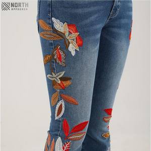 Pantalones Vaqueros Casuales Rectos de Mezclilla para Mujer, Diseño Nuevo 2025, Transpirables, con Logotipo Personalizado y Bordado Propio - Product Image 4