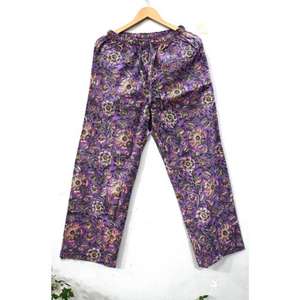 Conjunto de Pijama de Algodón con Estampado Floral para Mujer, Elegante y Cómodo, Ofrece Suavidad, Transpirabilidad y Secado Rápido para Relajarse - Product Image 4