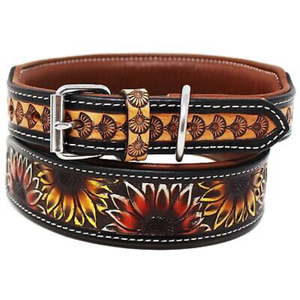 Collier de chien en cuir usiné à la main avec motif feuille et boucle en laiton - Product Image 1