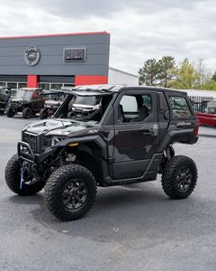 รถอเนกประสงค์ Polaris Ranger รุ่น Extreme Duty ขับเคลื่อน 4 ล้อ เกียร์อัตโนมัติ เครื่องยนต์เบนซิน 4 จังหวะ ถังน้ำมัน 30-40 ลิตร 250 ซีซี ขึ้นไป - Product Image 3